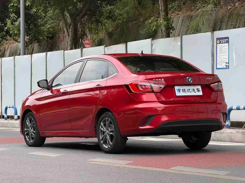 Changan Eado — фото 9