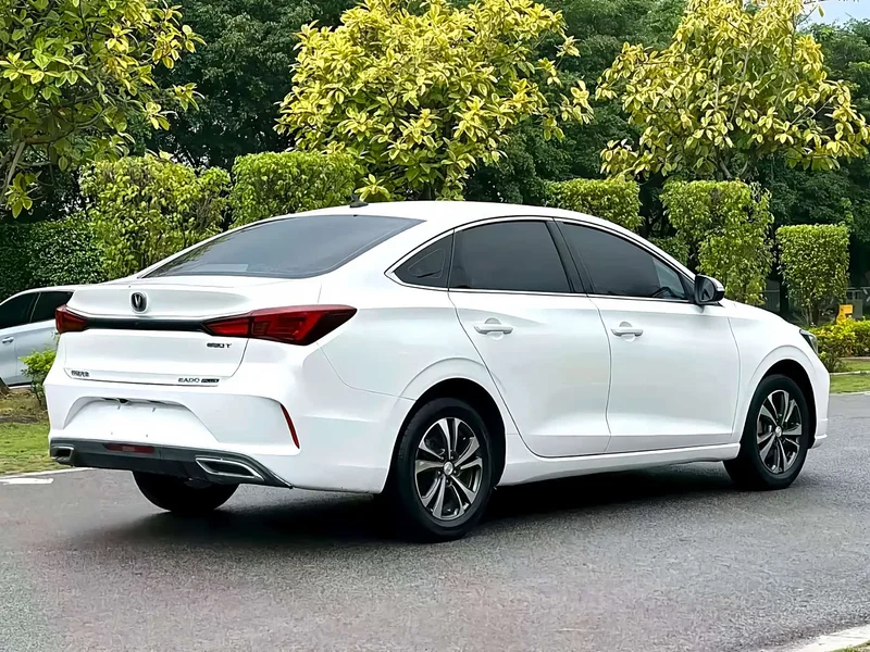 Changan Eado — фото 11