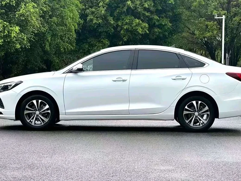 Changan Eado — фото 14