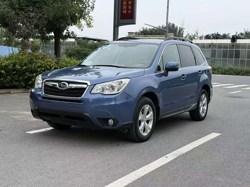 Subaru Forester — фото 1