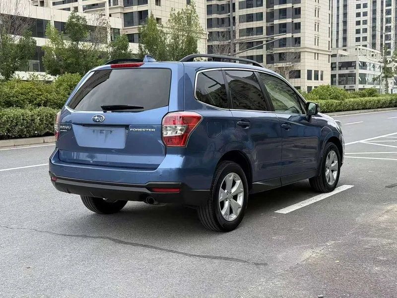 Subaru Forester — фото 11