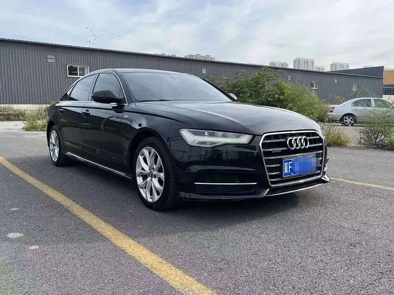 Audi A6L — фото 2