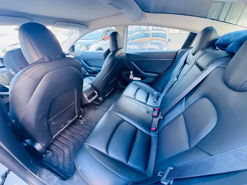 Tesla Model 3 — фото 14