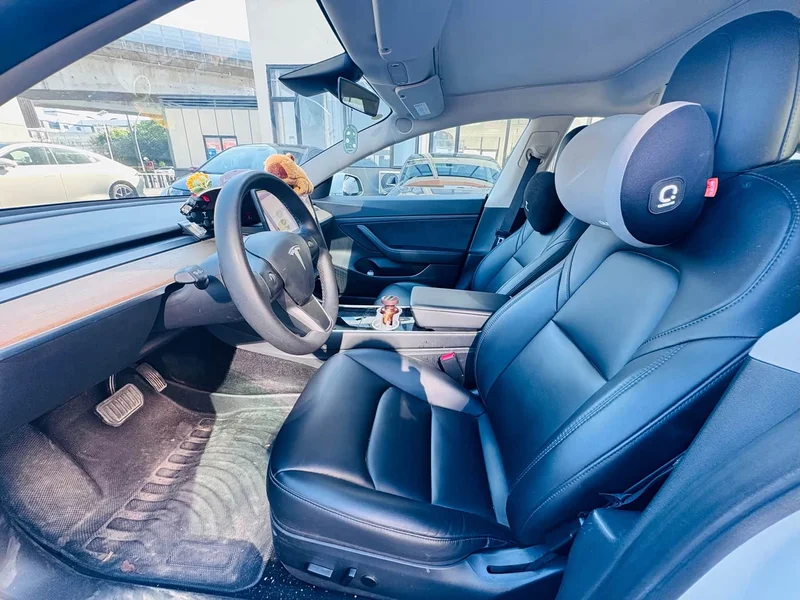 Tesla Model 3 — фото 10