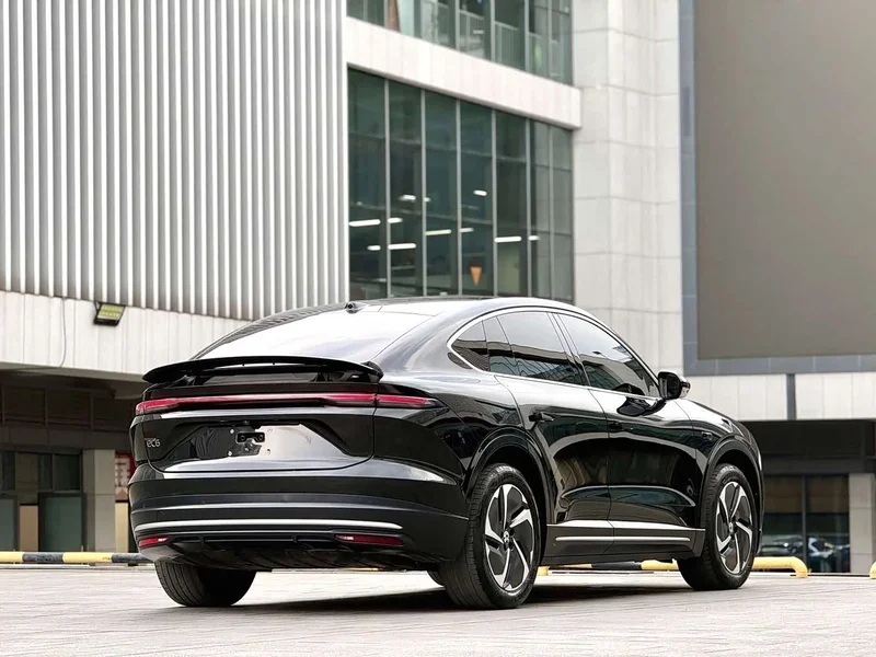 NIO EC6 — фото 7