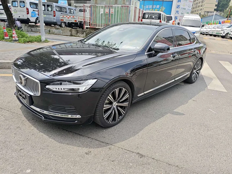 Volvo S90 PHEV — фото 1
