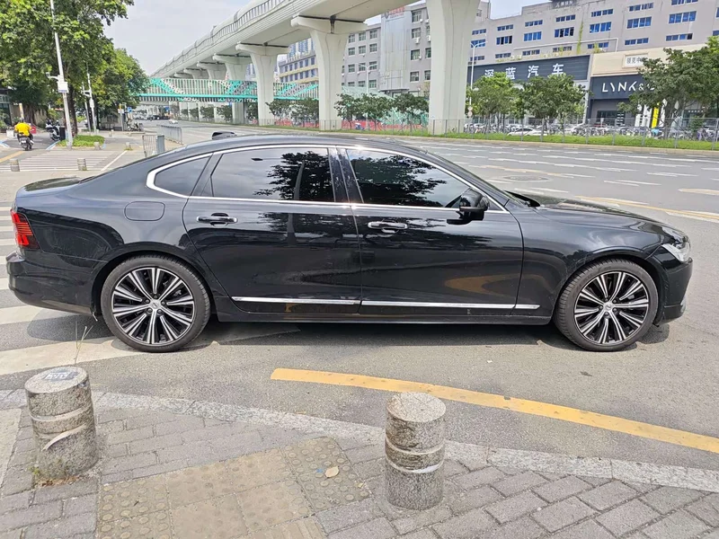 Volvo S90 PHEV — фото 12