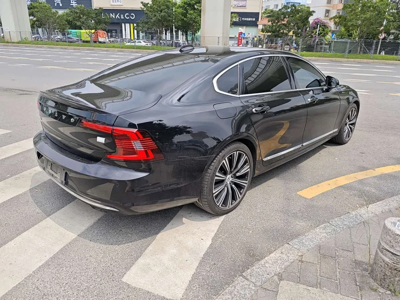 Volvo S90 PHEV — фото 10