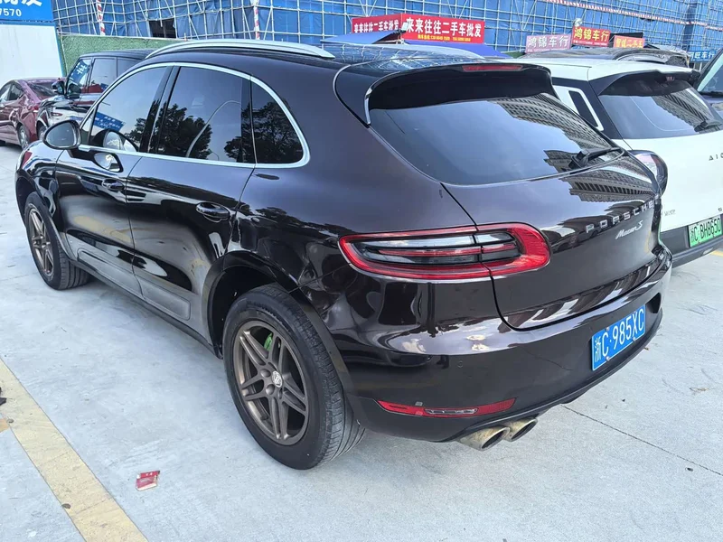 Porsche Macan — фото 6