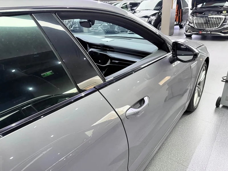 Audi A7L — фото 12