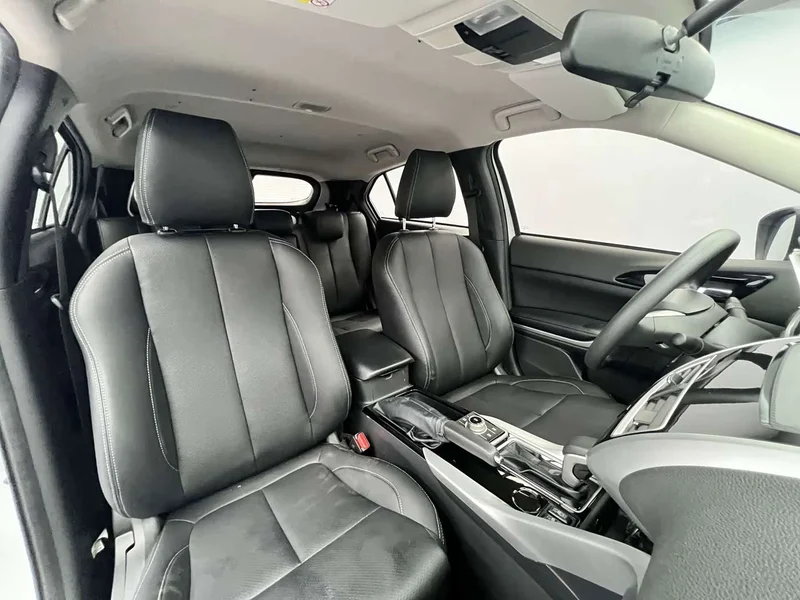 Mitsubishi Eclipse Cross — фото 12