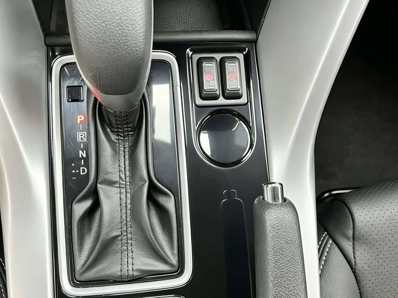 Mitsubishi Eclipse Cross — фото 16