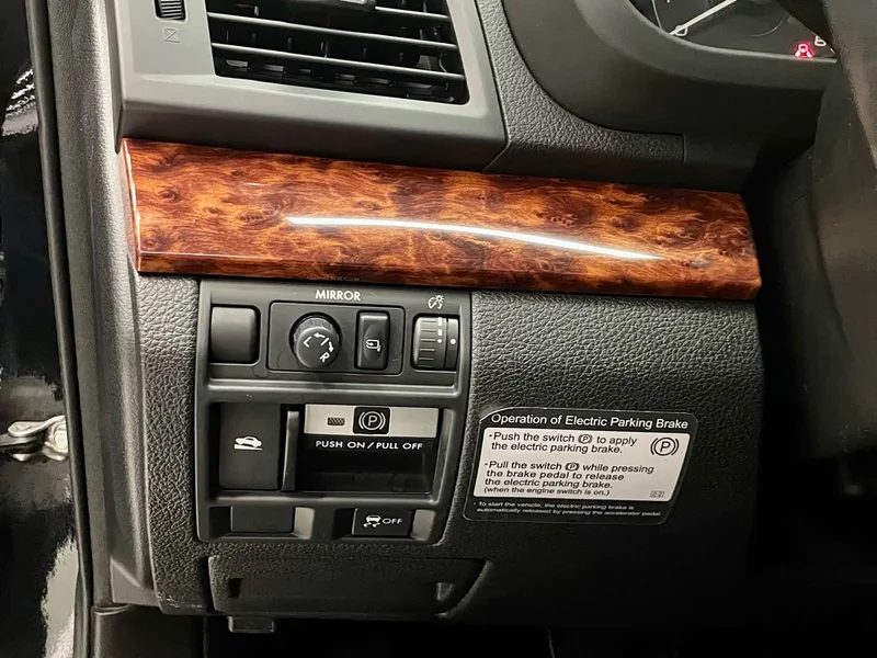 Subaru Outback — фото 12