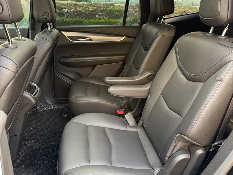 Cadillac XT6 — фото 9