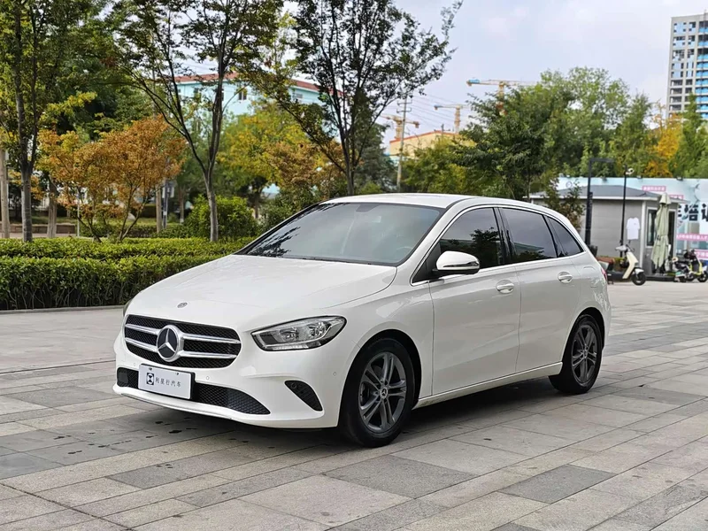 Mercedes-Benz B-Class — фото 1