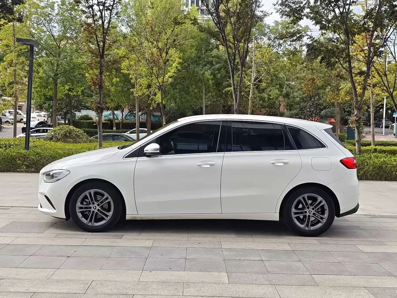 Mercedes-Benz B-Class — фото 12
