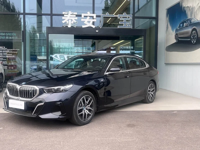BMW i5 — фото 2