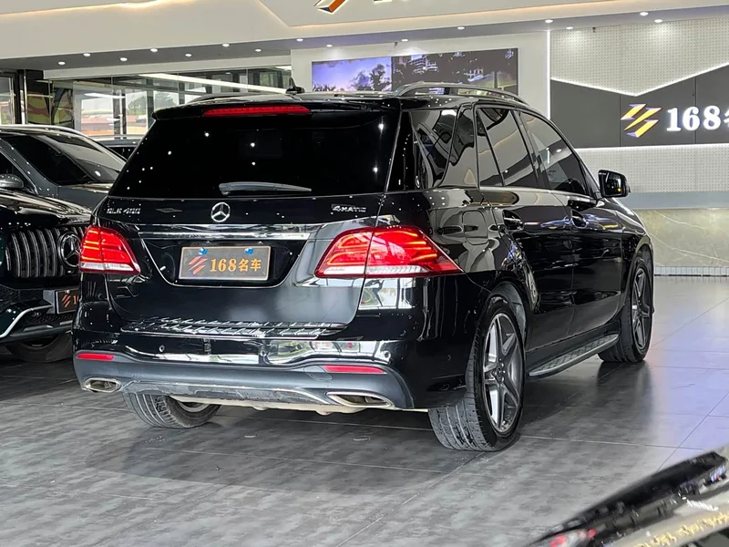 Mercedes-Benz GLE — фото 6