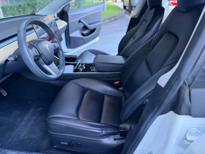 Tesla Model 3 — фото 10