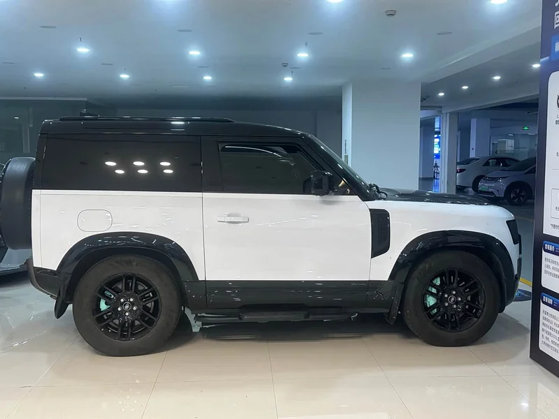 Land Rover Defender — фото 2