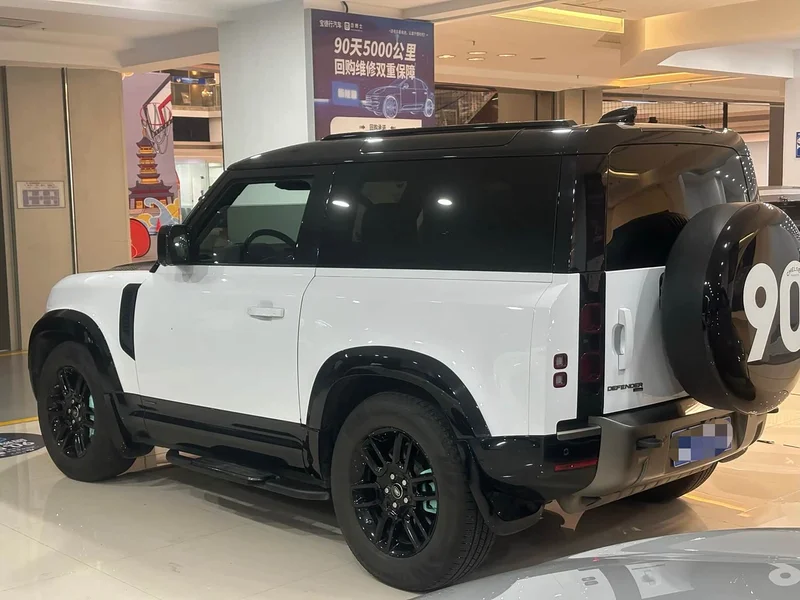 Land Rover Defender — фото 4