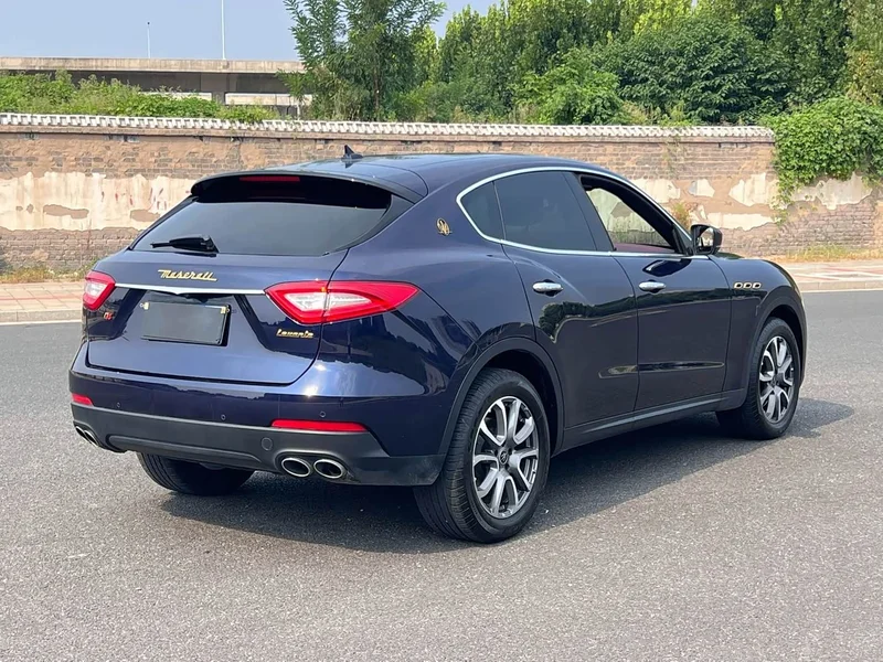 Maserati Levante — фото 7