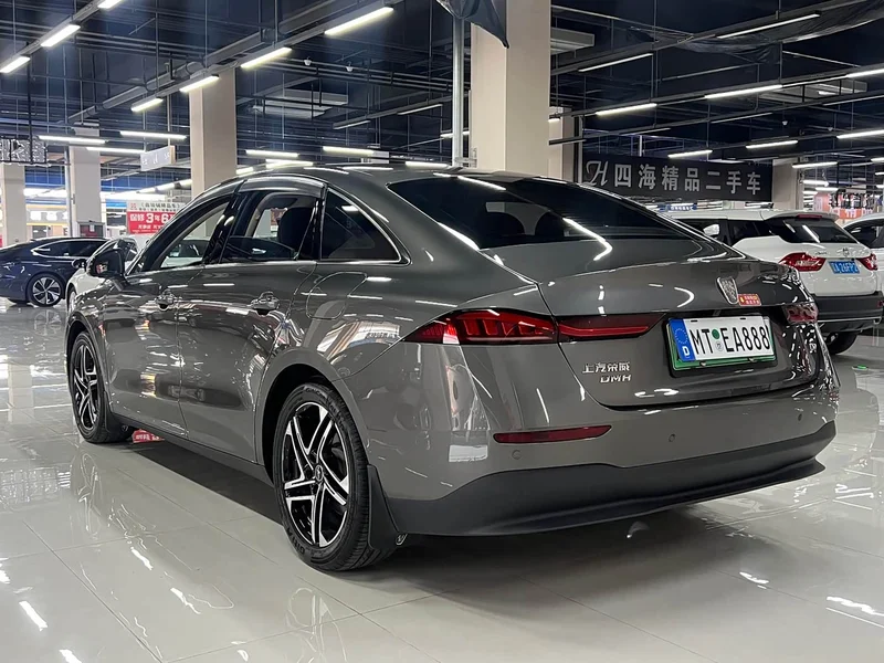 Roewe D7 — фото 7