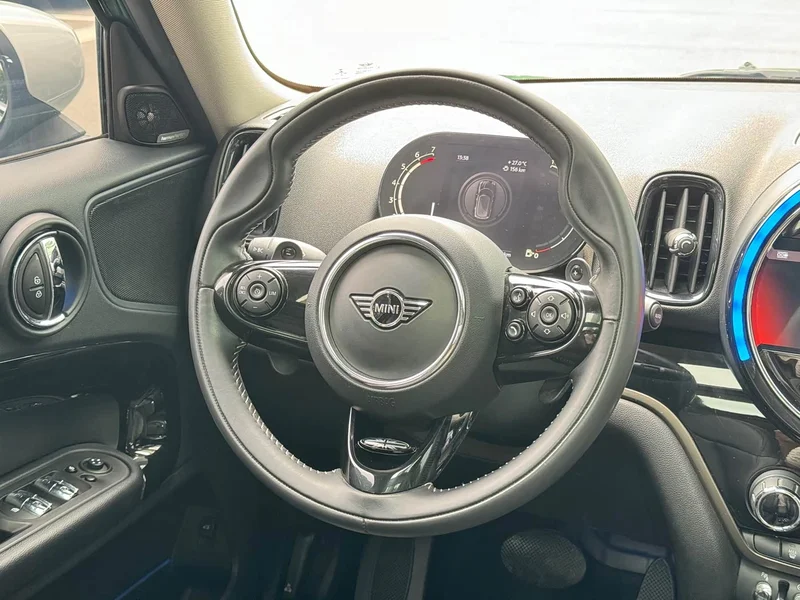MINI COUNTRYMAN — фото 12
