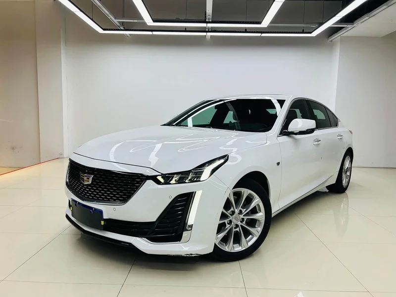 Cadillac CT5 — фото 1