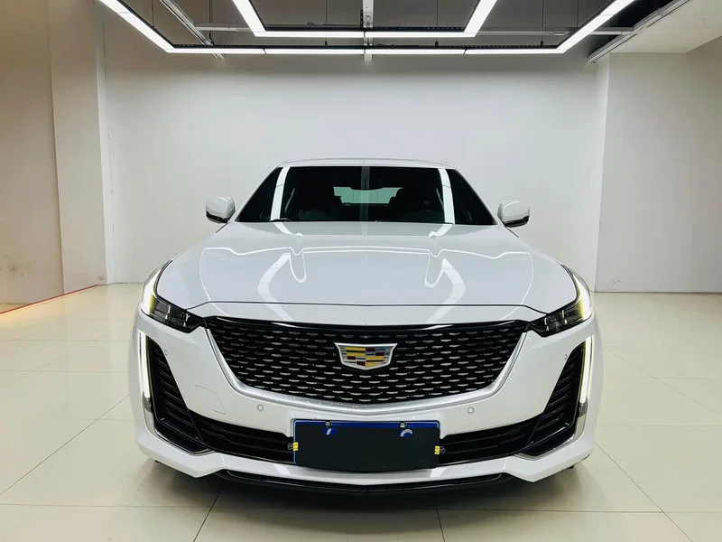 Cadillac CT5 — фото 2