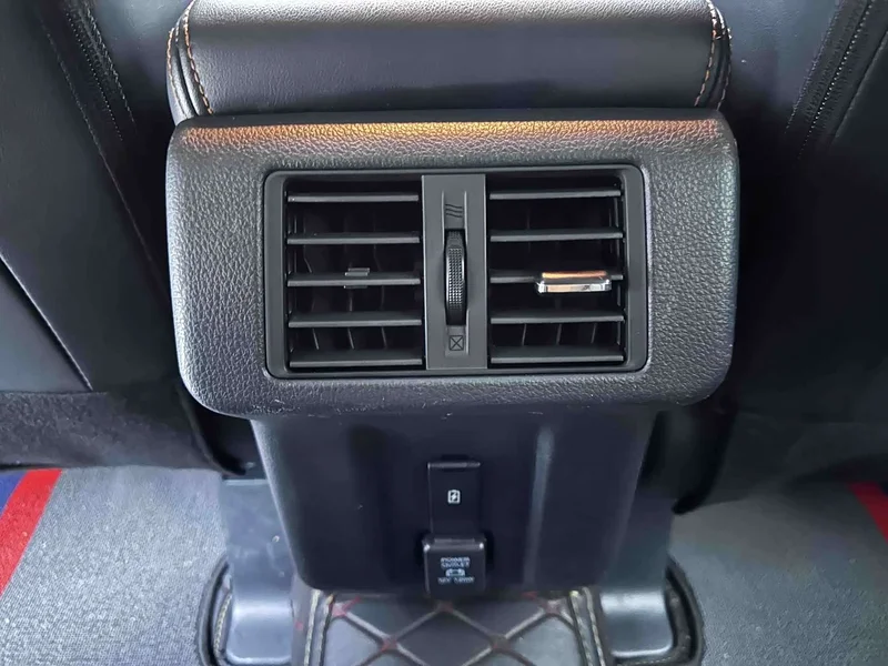 Mitsubishi Eclipse Cross — фото 14