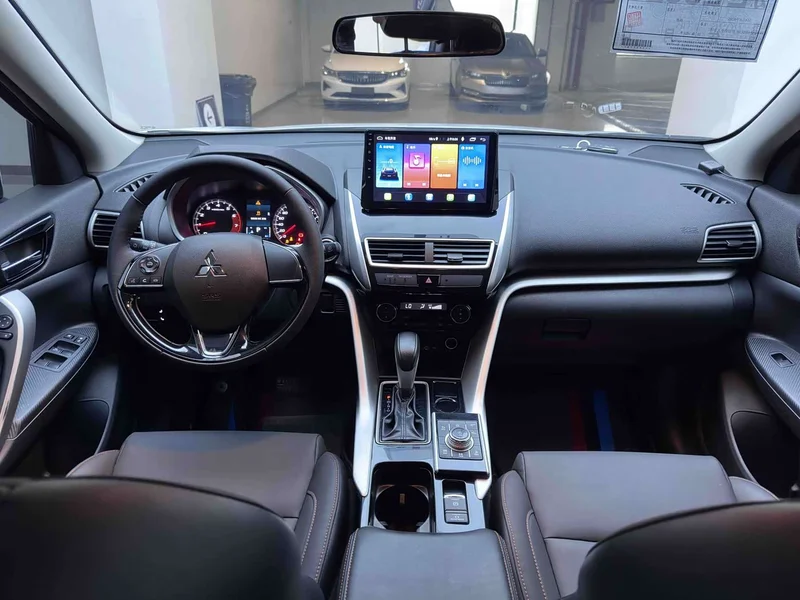 Mitsubishi Eclipse Cross — фото 18