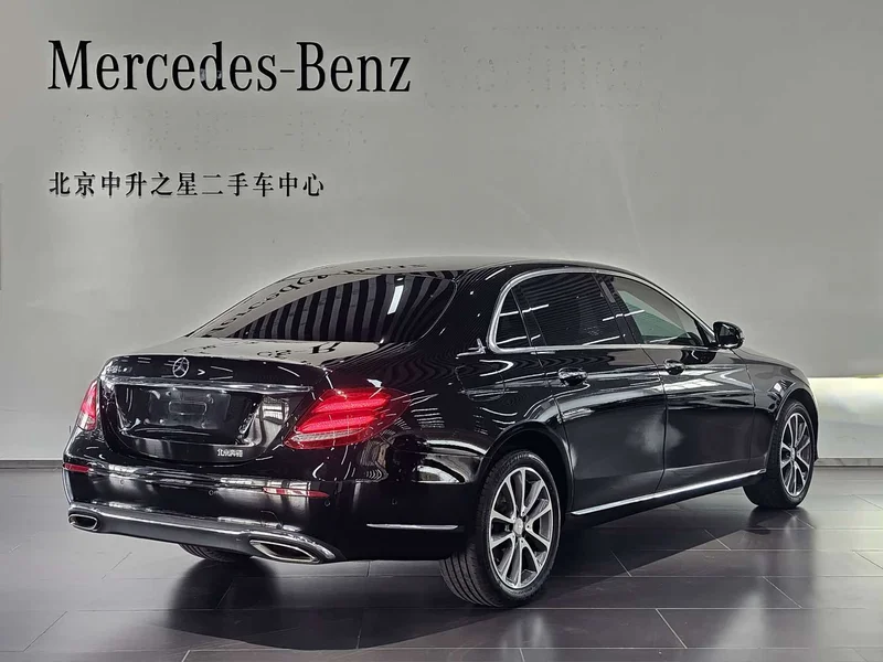 Mercedes-Benz E-Class — фото 3