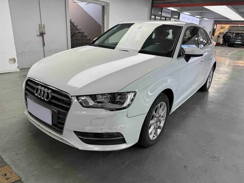 Audi A3 — фото 1