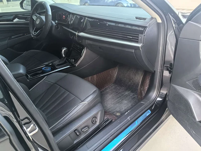 Volkswagen Passat — фото 14