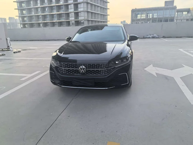 Volkswagen Passat — фото 2