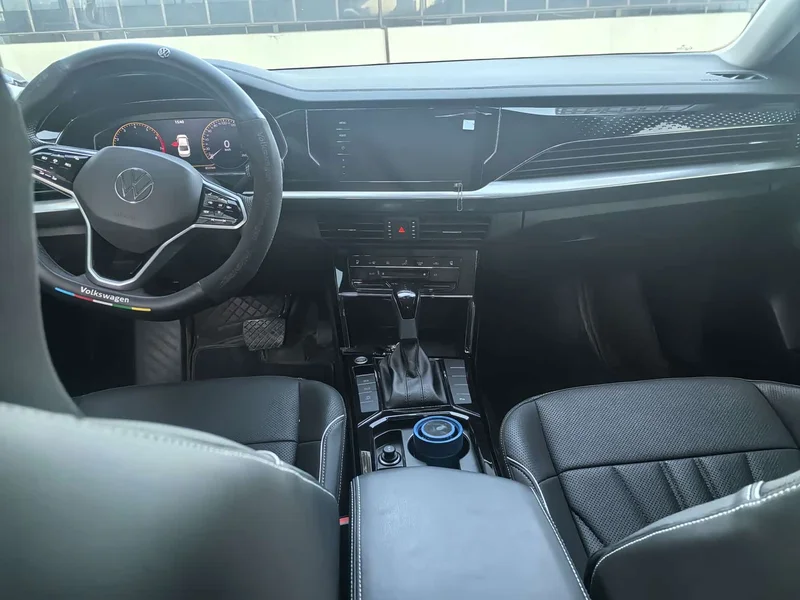 Volkswagen Passat — фото 6
