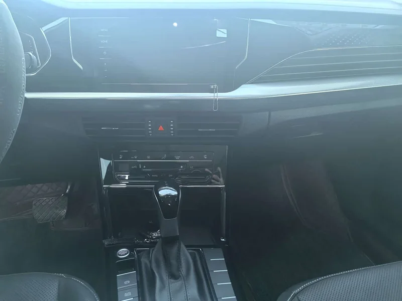 Volkswagen Passat — фото 8