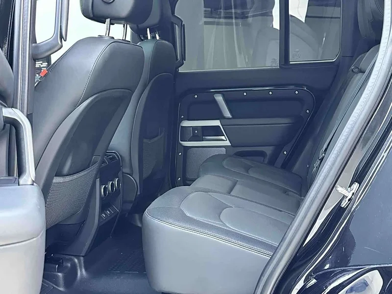 Land Rover Defender — фото 14