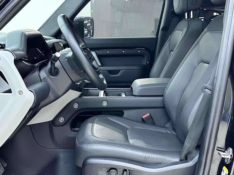 Land Rover Defender — фото 15