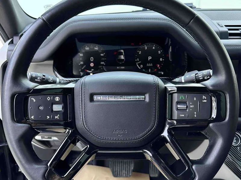 Land Rover Defender — фото 18