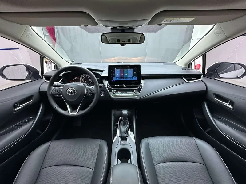 Toyota Corolla — фото 11