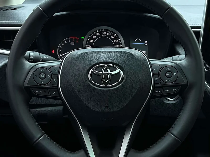 Toyota Corolla — фото 12