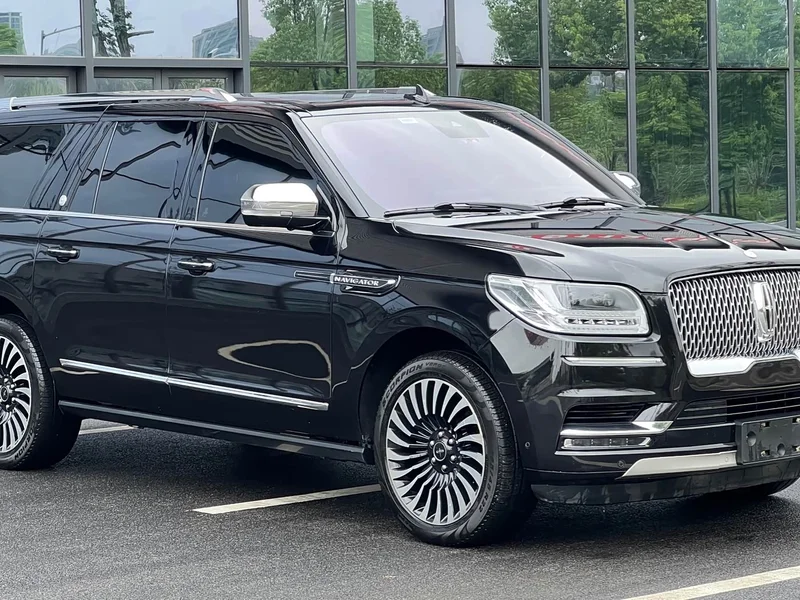 Lincoln Navigator — фото 17