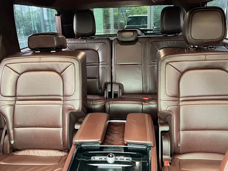 Lincoln Navigator — фото 10