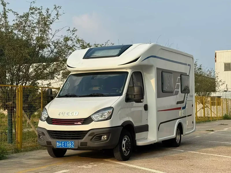Iveco Eurocargo — фото 1