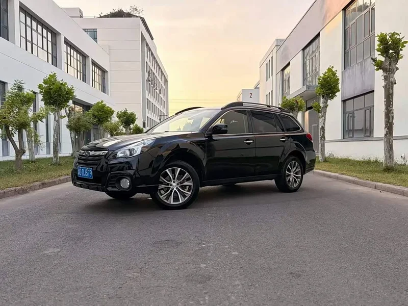 Subaru Outback — фото 2