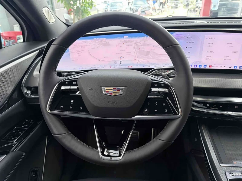 Cadillac XT5 — фото 12