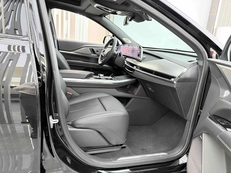 Cadillac XT5 — фото 19
