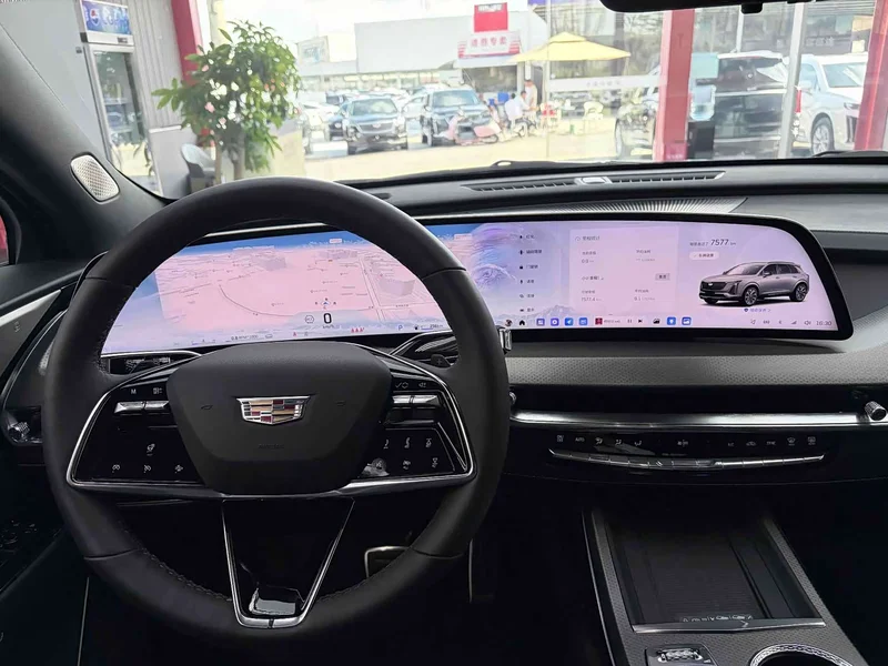 Cadillac XT5 — фото 10